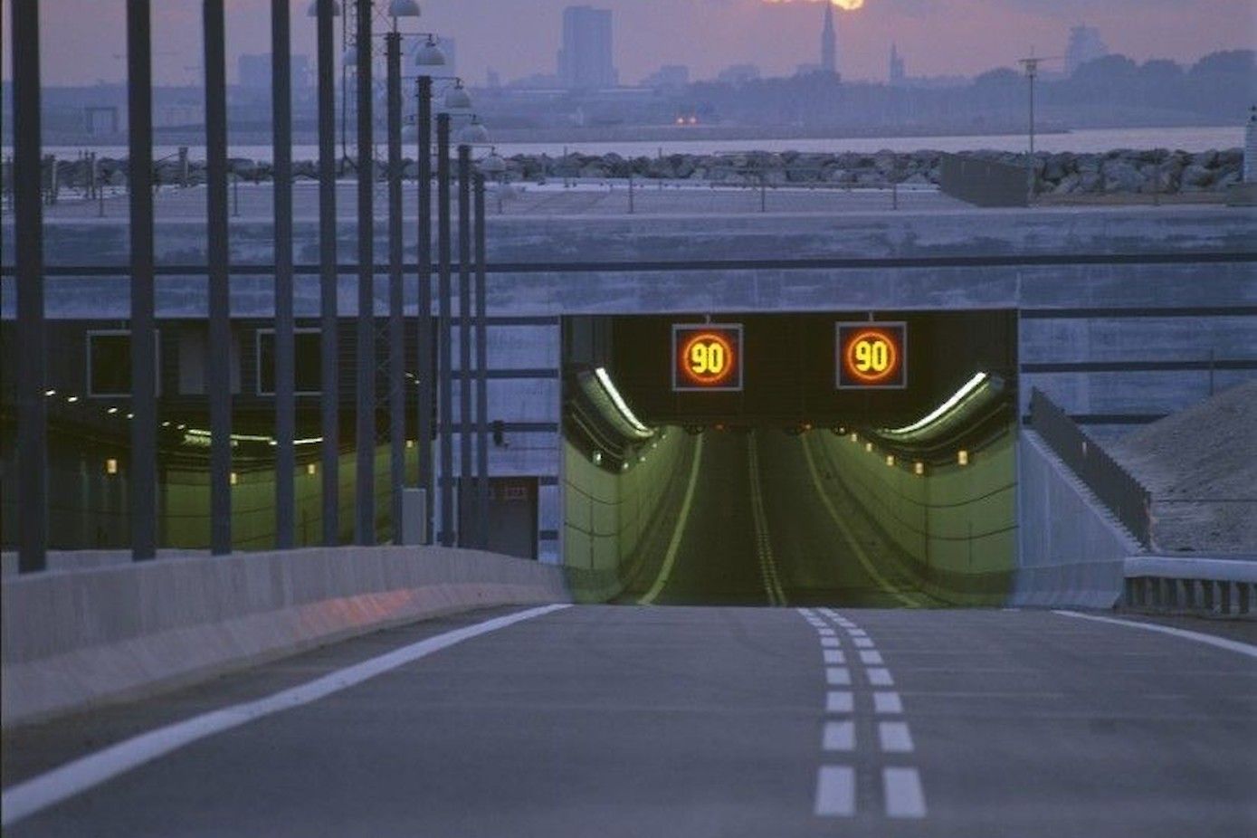 Ingang van de Öresundstunnel vanuit Zweden.
